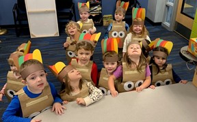 Preschool dressed like turkeys